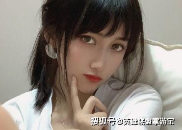 吃瓜女视频曝光,揭秘娱乐圈幕后真相
