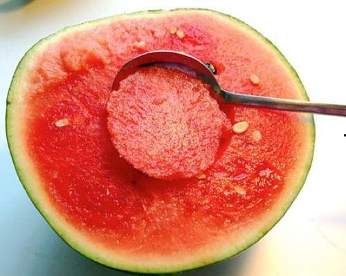 灵石吃瓜事件什么梗